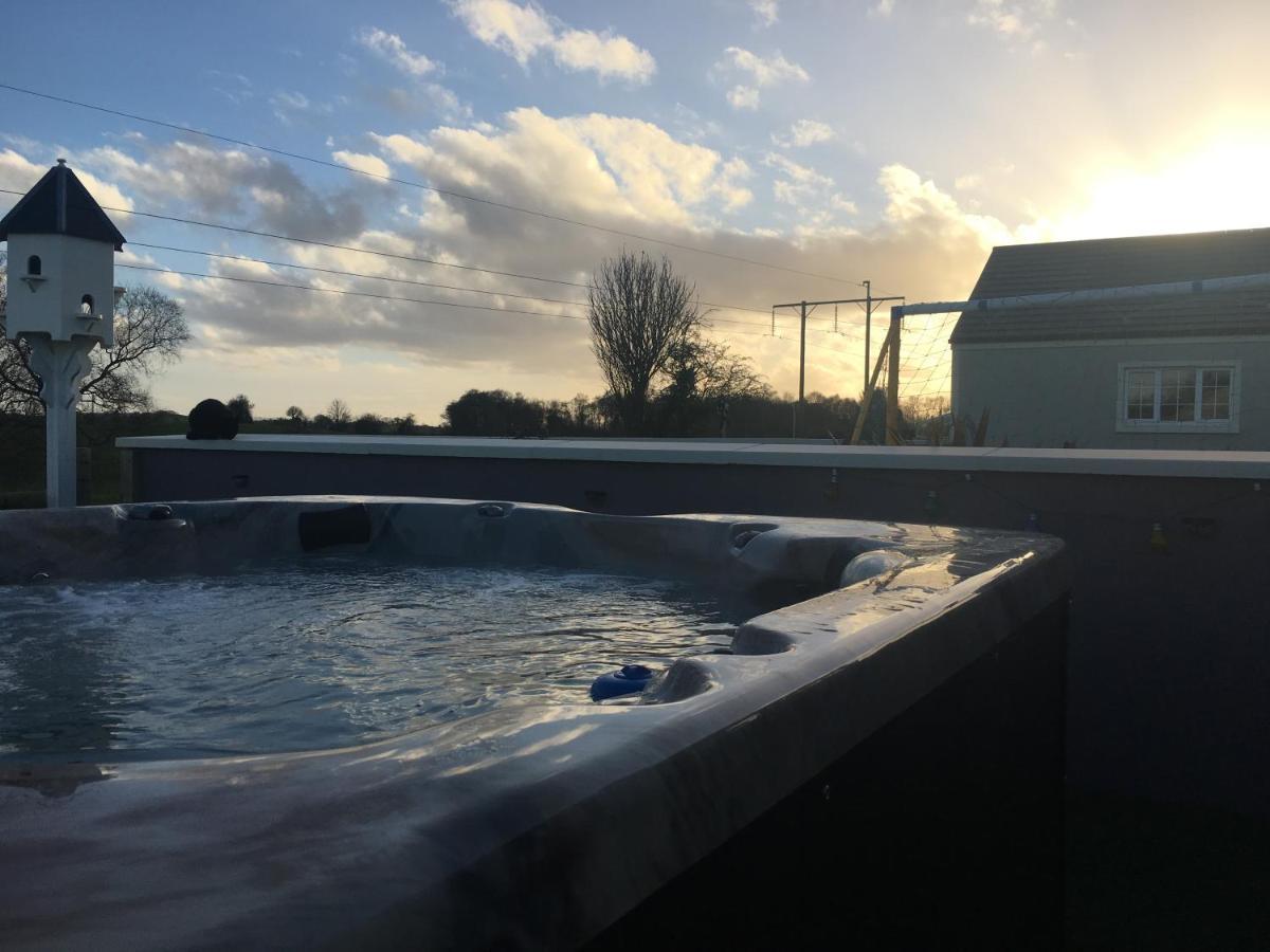 오마 Arvalee Retreat With Outdoor Hottub B&B 외부 사진